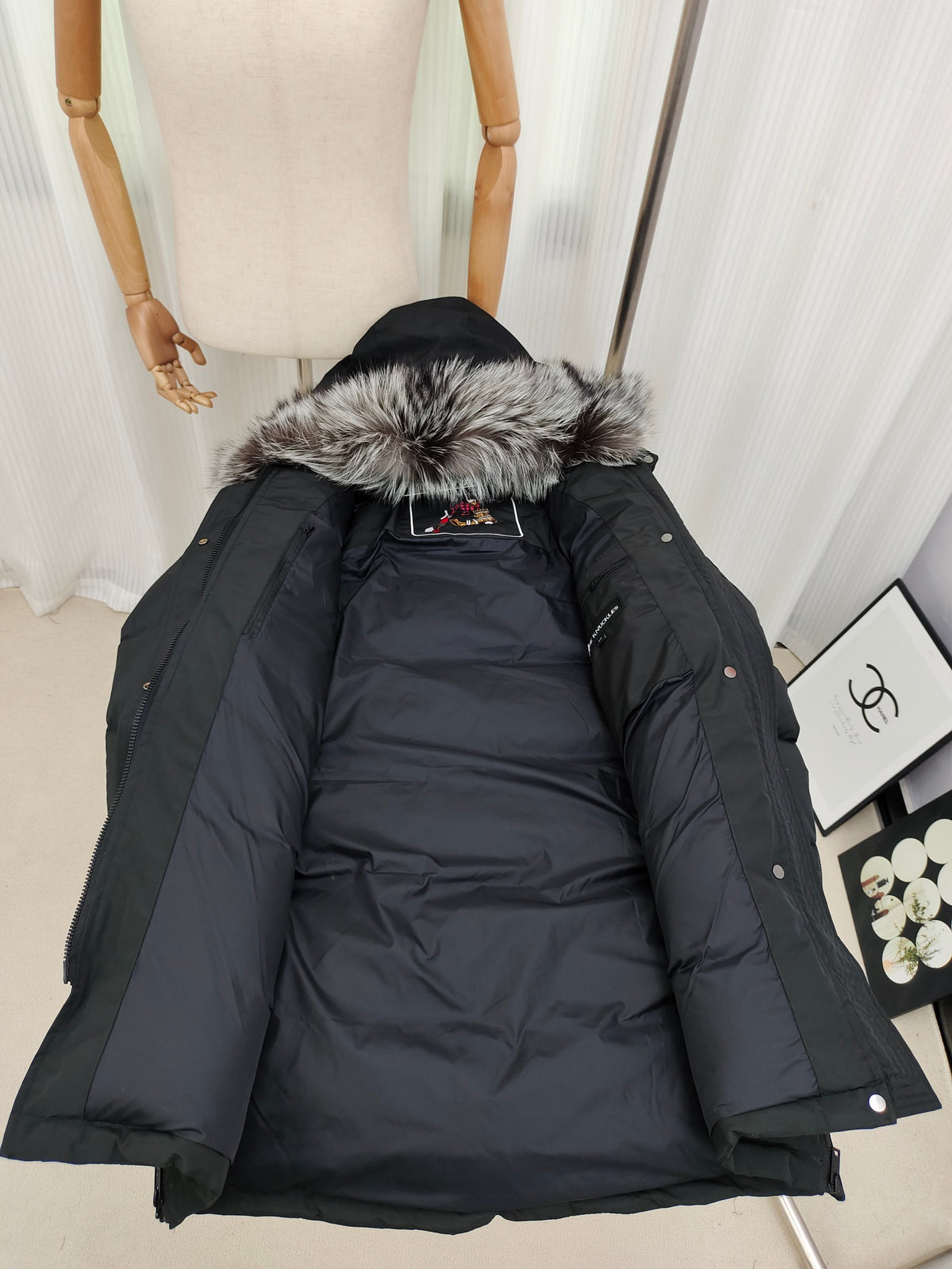Moose Knuckles Charcoal Gray Trimmed-Hood Long Puffer Parka