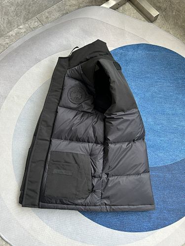 Canada Goose Black Tonal Logo Quilted Puffer Vest
